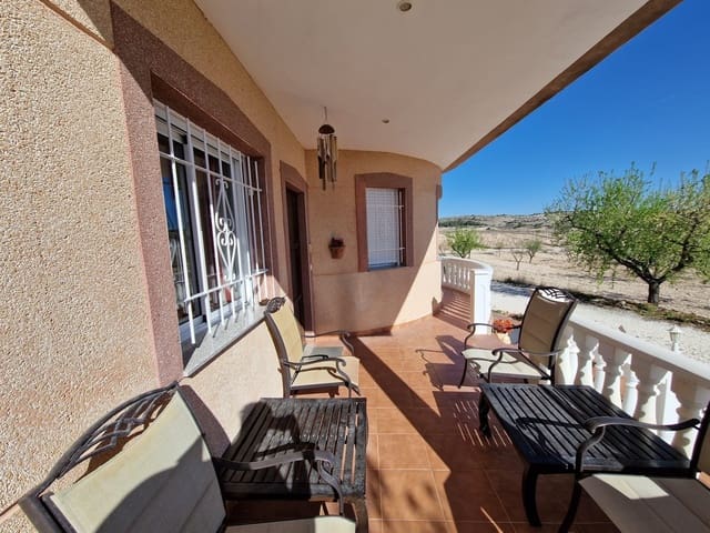 4 Zimmer Villa zu verkaufen in Pinoso mit Pool - 400.000 € (Ref: 7460721)