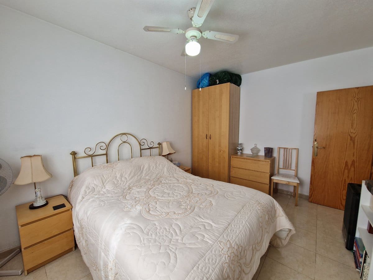4 bedroom Villa for sale in Pinoso with pool - € 400,000 (Ref: 7460721)