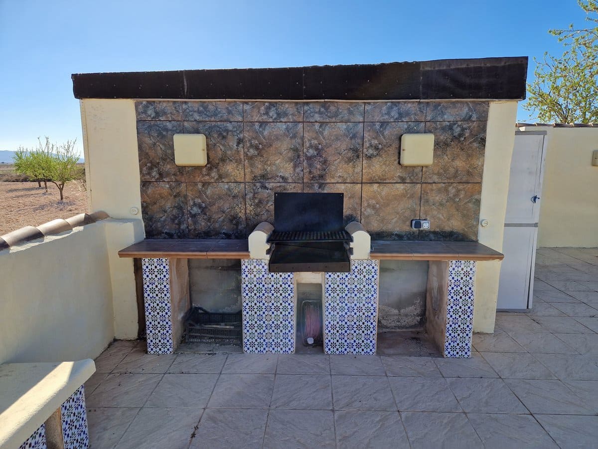 4 bedroom Villa for sale in Pinoso with pool - € 400,000 (Ref: 7460721)
