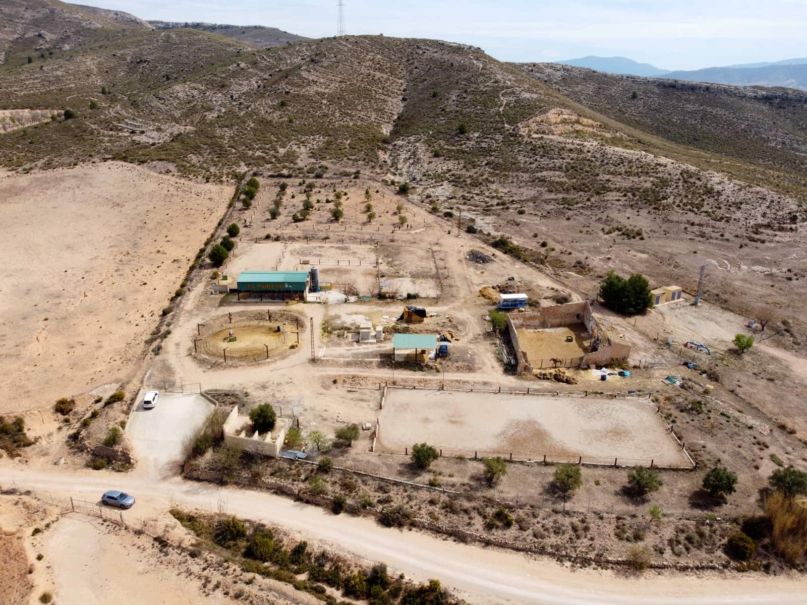 Grunde uden byggetilladelser til salg i Villena - € 89.995 (Ref: 7476795)