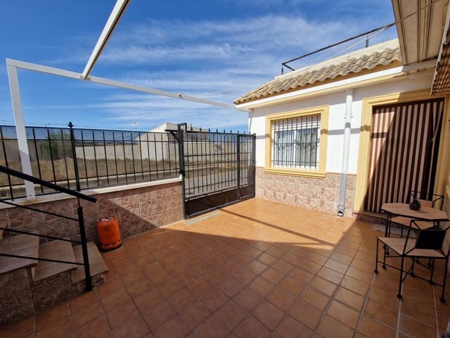 2 soveværelse Finca/Landehus til salg i Ubeda, Pinoso med swimmingpool - € 159.995 (Ref: 7493650)