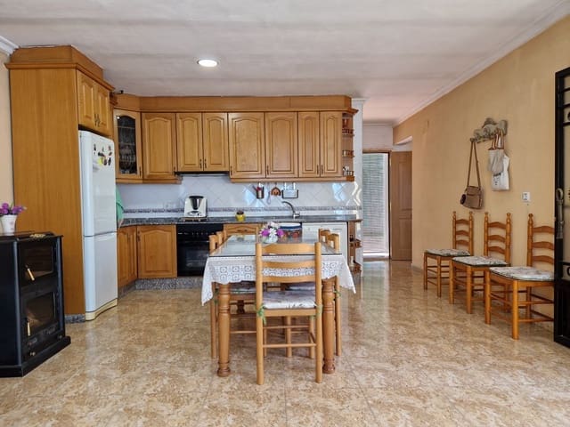 2 sovrum Finca/Hus på landet till salu i Ubeda, Pinoso med pool - 159 995 € (Ref: 7493650)
