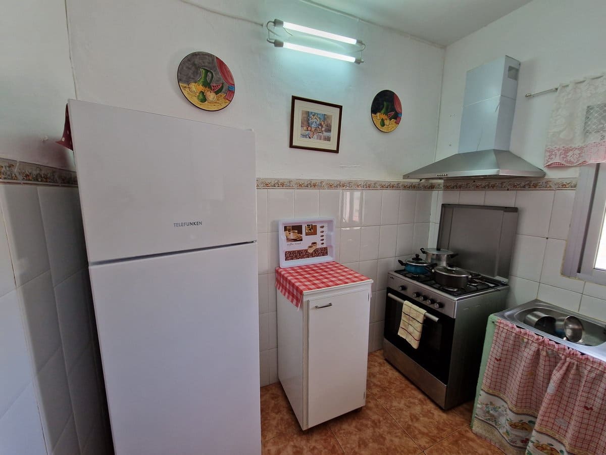 9 slaapkamer Finca/Landhuis te koop in El Canton met zwembad - € 229.995 (Ref: 7493651)