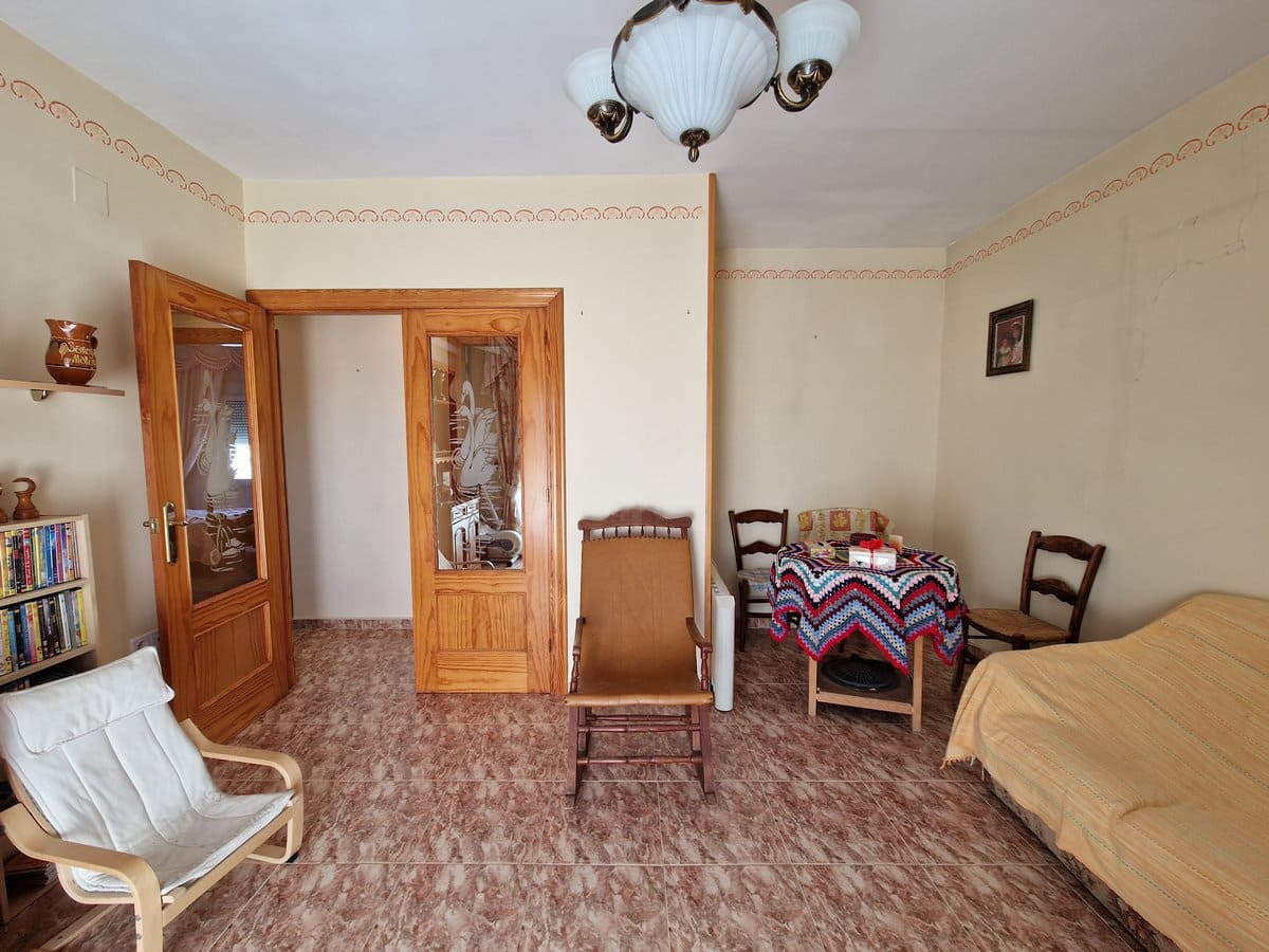 9 slaapkamer Finca/Landhuis te koop in El Canton met zwembad - € 229.995 (Ref: 7493651)