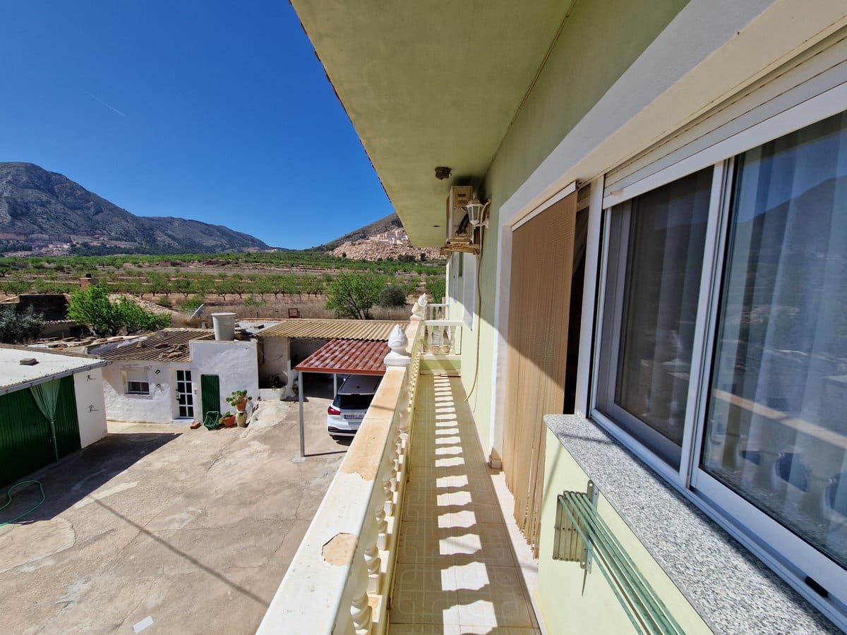 9 slaapkamer Finca/Landhuis te koop in El Canton met zwembad - € 229.995 (Ref: 7493651)