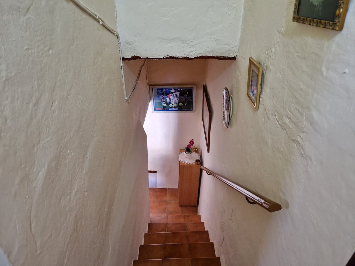 9 slaapkamer Finca/Landhuis te koop in El Canton met zwembad - € 229.995 (Ref: 7493651)