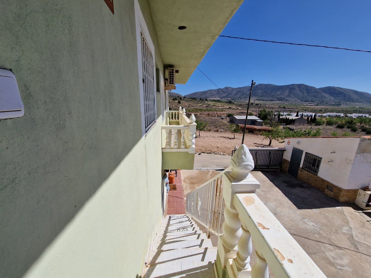 9 slaapkamer Finca/Landhuis te koop in El Canton met zwembad - € 229.995 (Ref: 7493651)