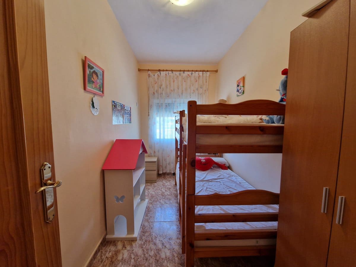 9 slaapkamer Finca/Landhuis te koop in El Canton met zwembad - € 229.995 (Ref: 7493651)