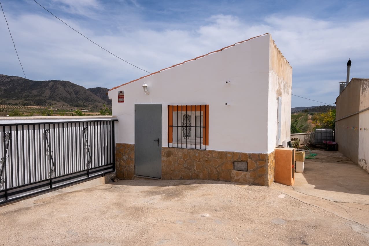 9 slaapkamer Finca/Landhuis te koop in El Canton met zwembad - € 229.995 (Ref: 7493651)