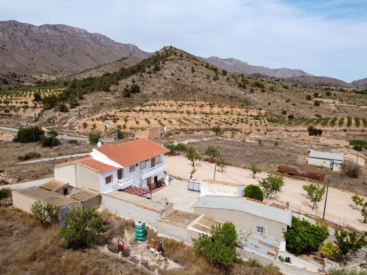 9 slaapkamer Finca/Landhuis te koop in El Canton met zwembad - € 229.995 (Ref: 7493651)