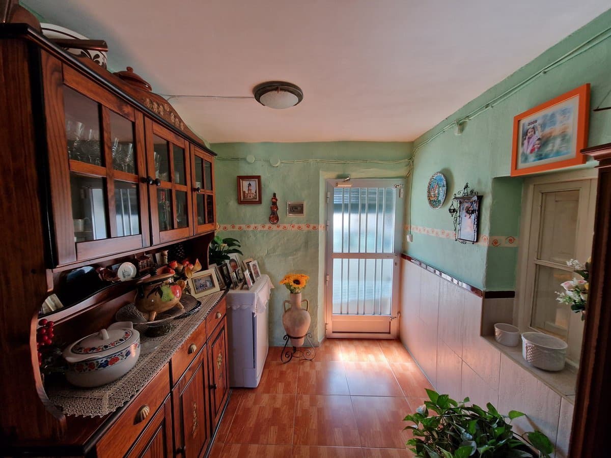 9 soverom Finca/Herregård til salgs i El Canton med svømmebasseng - € 276 000 (Ref: 7493651)