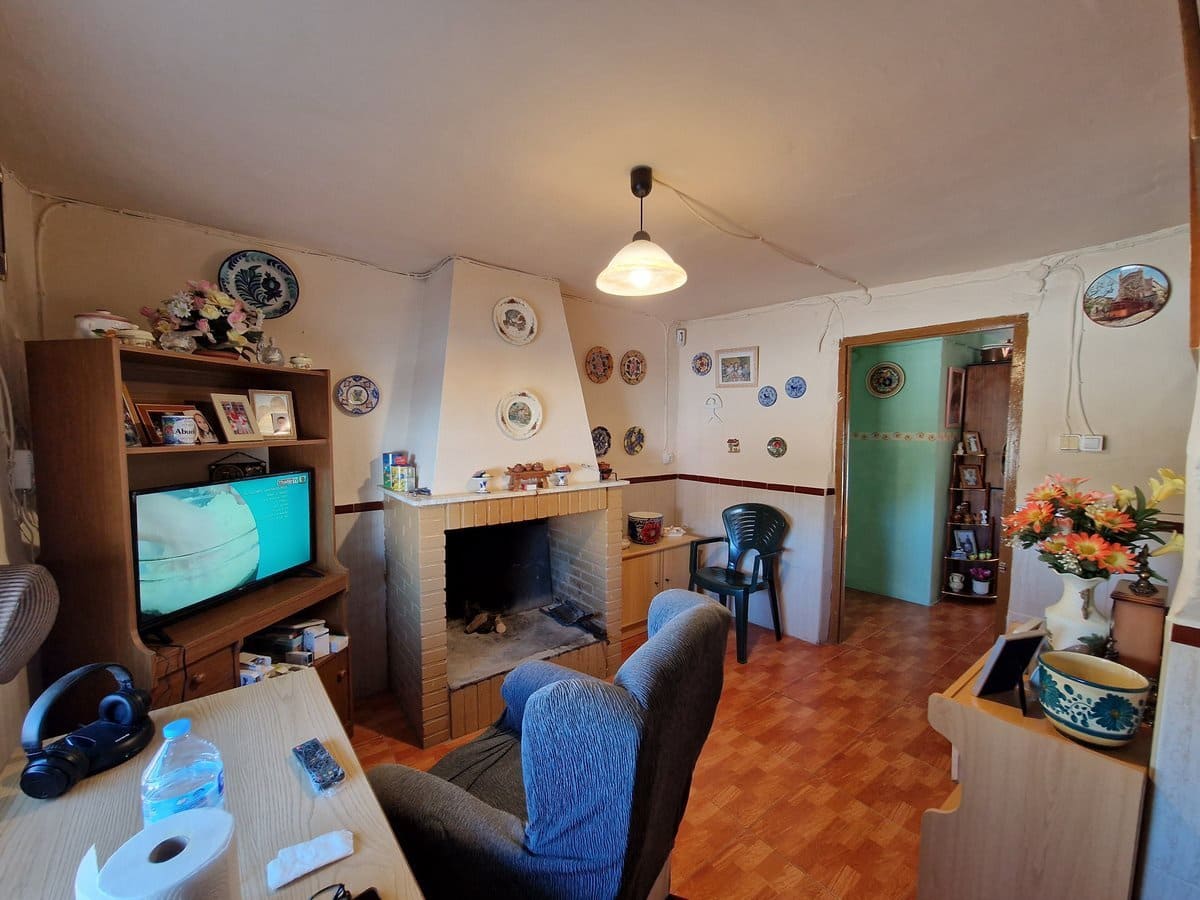 9 soverom Finca/Herregård til salgs i El Canton med svømmebasseng - € 276 000 (Ref: 7493651)