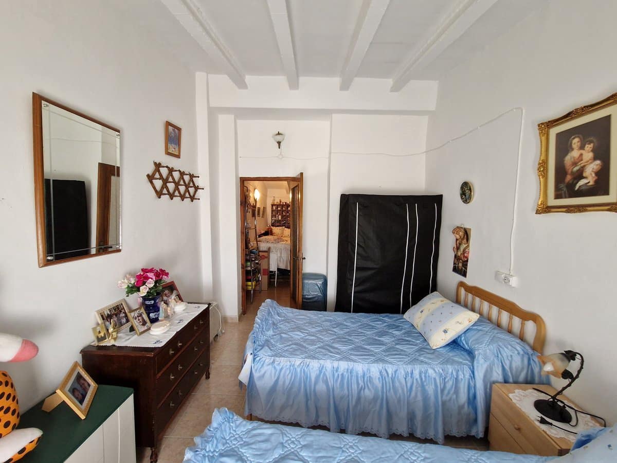 9 soverom Finca/Herregård til salgs i El Canton med svømmebasseng - € 276 000 (Ref: 7493651)