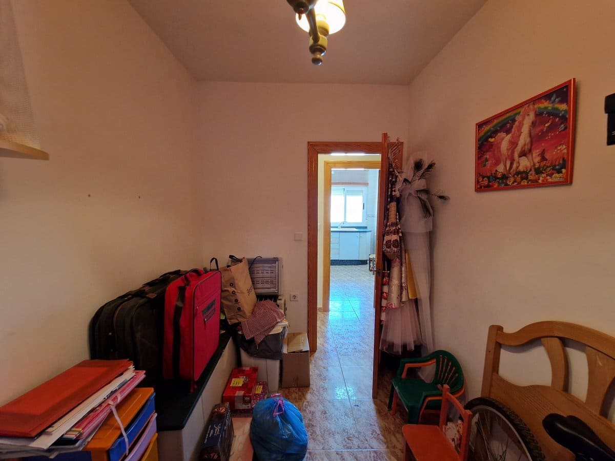 9 soverom Finca/Herregård til salgs i El Canton med svømmebasseng - € 276 000 (Ref: 7493651)