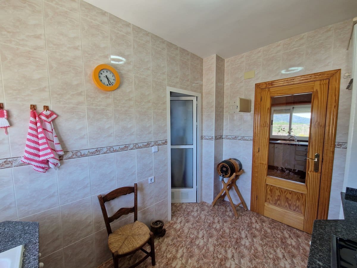 9 soverom Finca/Herregård til salgs i El Canton med svømmebasseng - € 276 000 (Ref: 7493651)