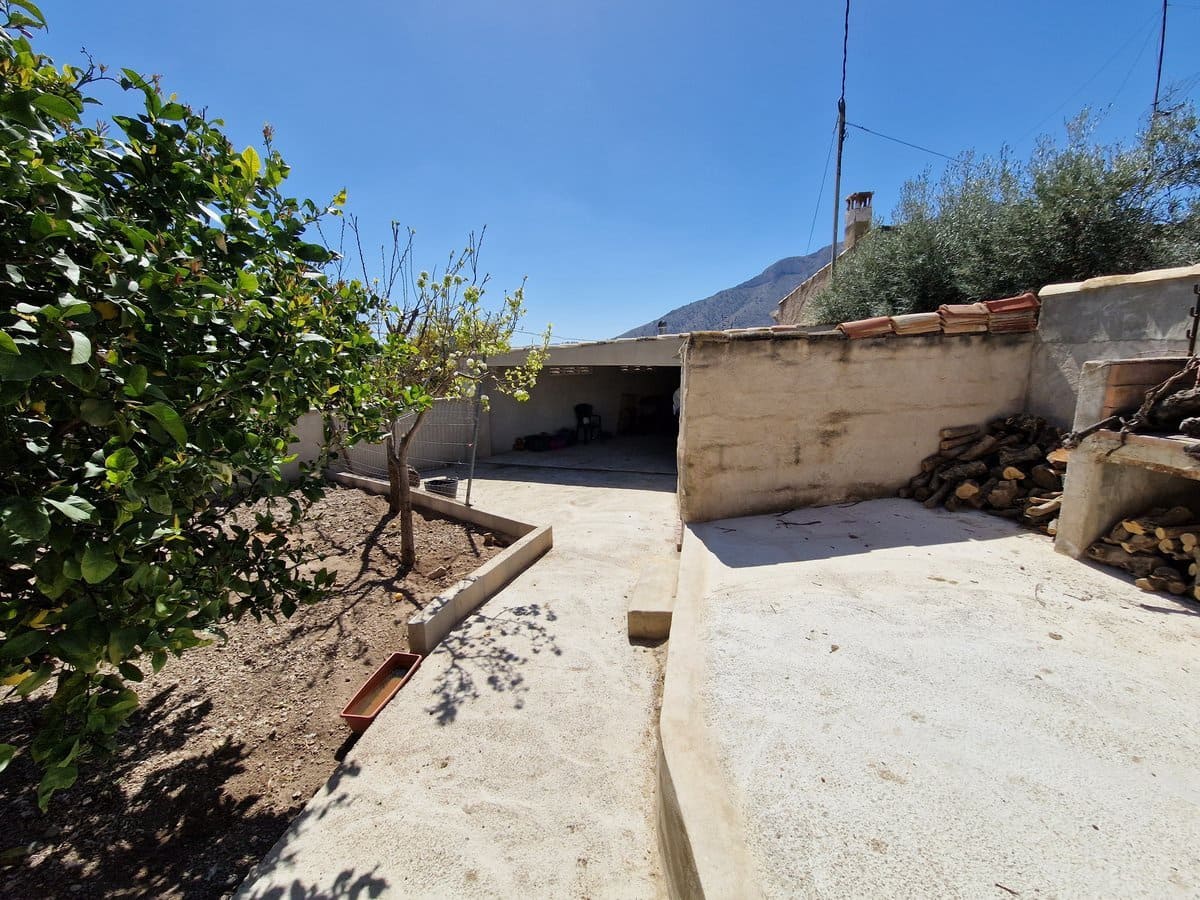 9 soverom Finca/Herregård til salgs i El Canton med svømmebasseng - € 276 000 (Ref: 7493651)