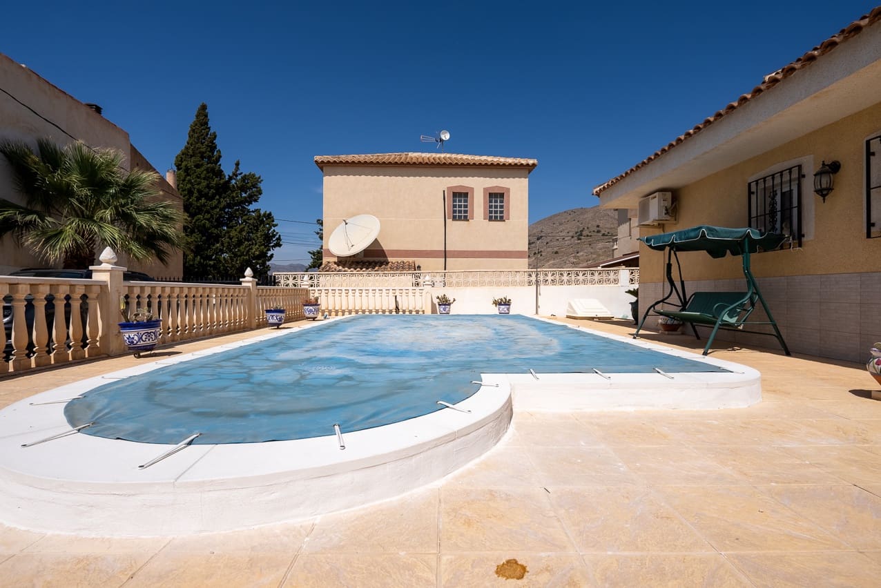 5 sovrum Villa till salu i Fortuna med pool - 274 500 € (Ref: 7541778)