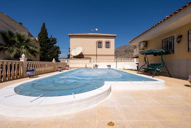 5 sovrum Villa till salu i Fortuna med pool - 274 500 € (Ref: 7541778)