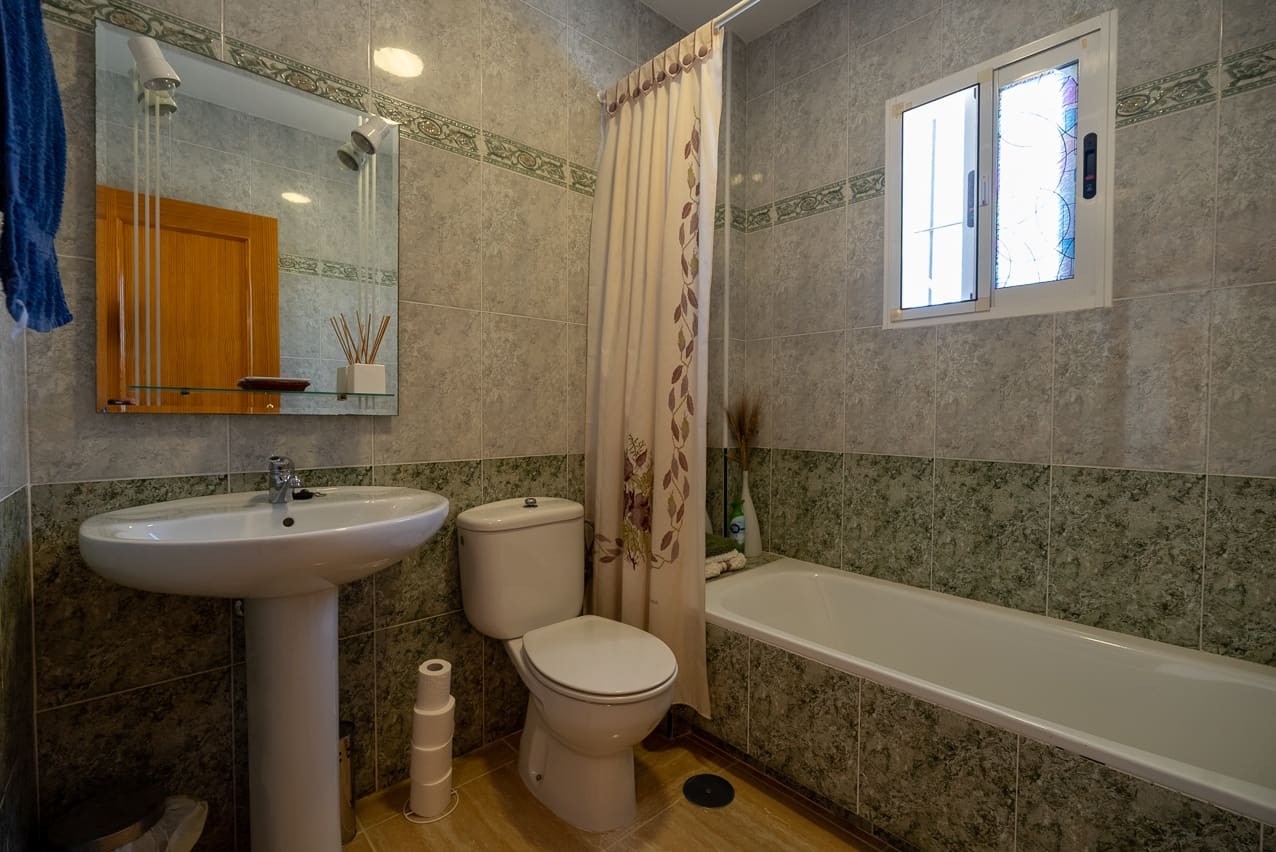 5 sovrum Villa till salu i Fortuna med pool - 274 500 € (Ref: 7541778)