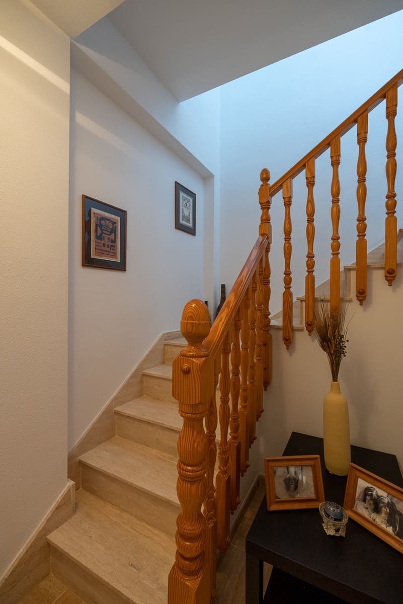 5 sovrum Villa till salu i Fortuna med pool - 274 500 € (Ref: 7541778)