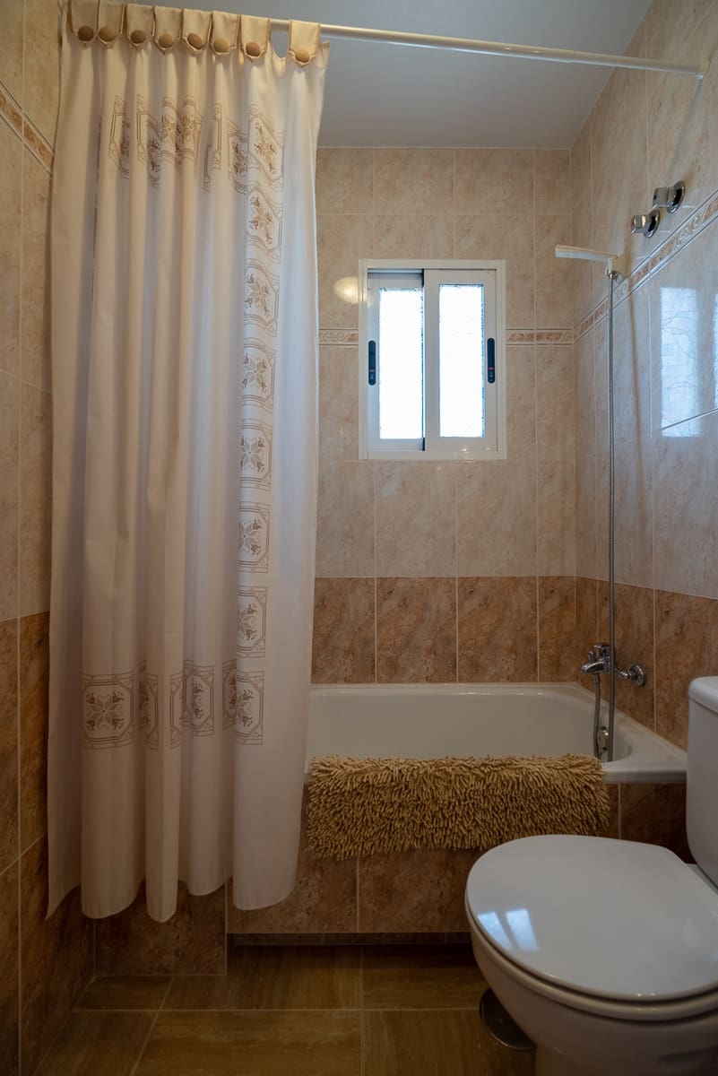 5 sovrum Villa till salu i Fortuna med pool - 274 500 € (Ref: 7541778)