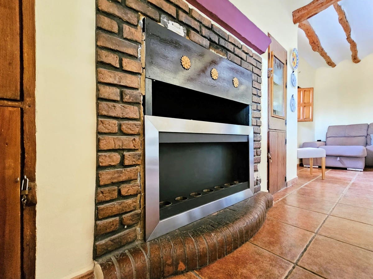 4 bedroom Finca/Country House for sale in Jumilla with pool - € 315,000 (Ref: 7668835)