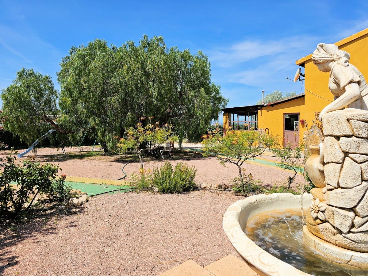 4 bedroom Finca/Country House for sale in Jumilla with pool - € 315,000 (Ref: 7668835)