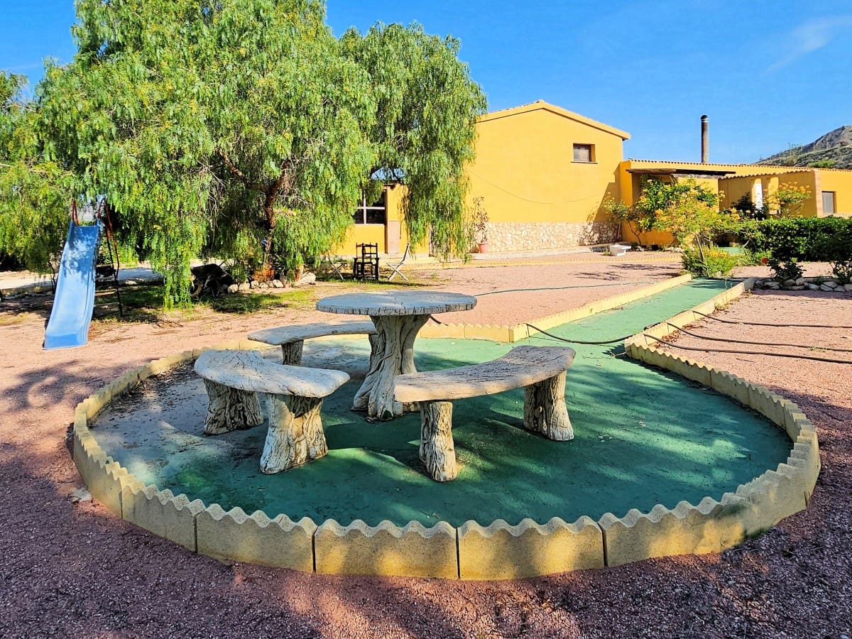 4 bedroom Finca/Country House for sale in Jumilla with pool - € 315,000 (Ref: 7668835)