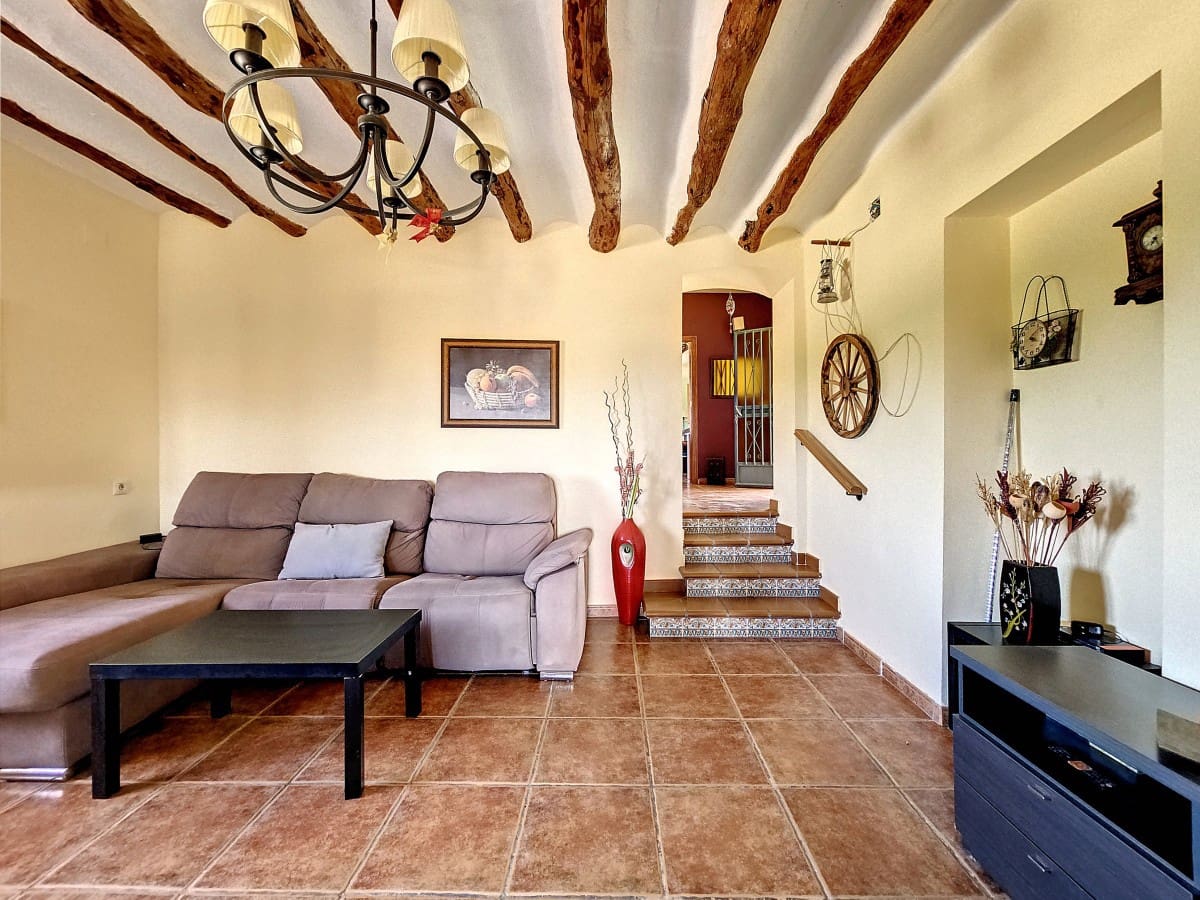 4 bedroom Finca/Country House for sale in Jumilla with pool - € 315,000 (Ref: 7668835)