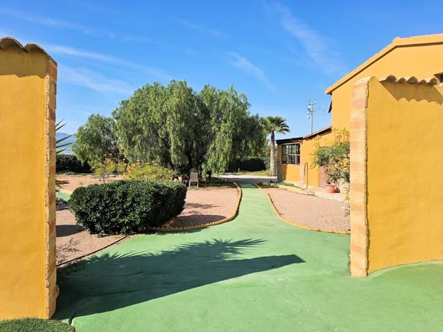 4 soveværelse Finca/Landehus til salg i Jumilla med swimmingpool - € 315.000 (Ref: 7668835)