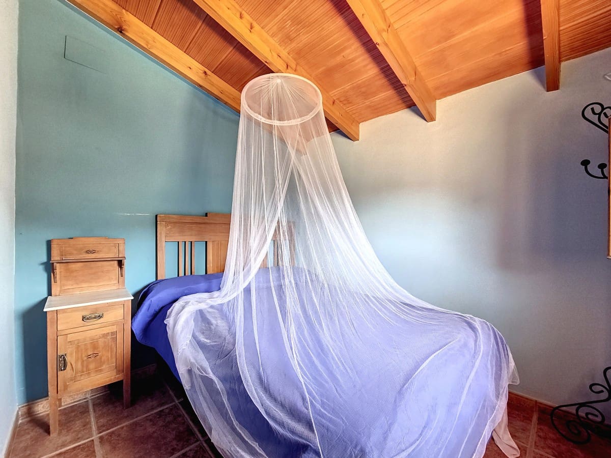 4 bedroom Finca/Country House for sale in Jumilla with pool - € 315,000 (Ref: 7668835)