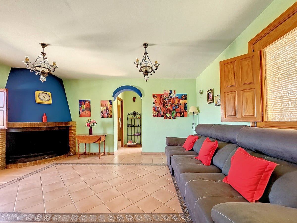4 bedroom Finca/Country House for sale in Jumilla with pool - € 315,000 (Ref: 7668835)