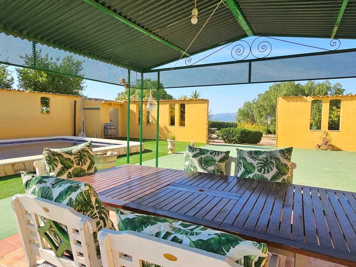 4 bedroom Finca/Country House for sale in Jumilla with pool - € 315,000 (Ref: 7668835)