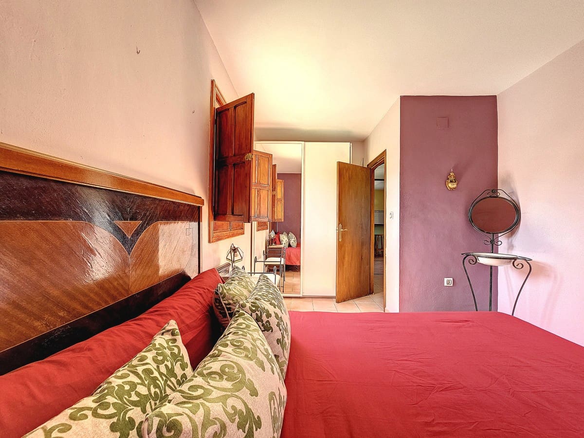 4 bedroom Finca/Country House for sale in Jumilla with pool - € 315,000 (Ref: 7668835)