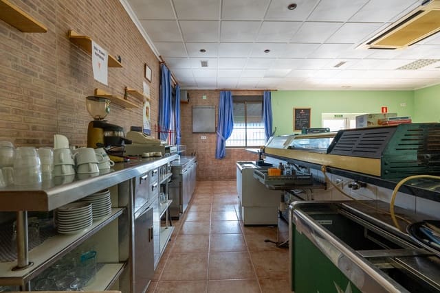 Restaurant/Bar for sale in Abanilla with pool - € 249,950 (Ref: 7686468)