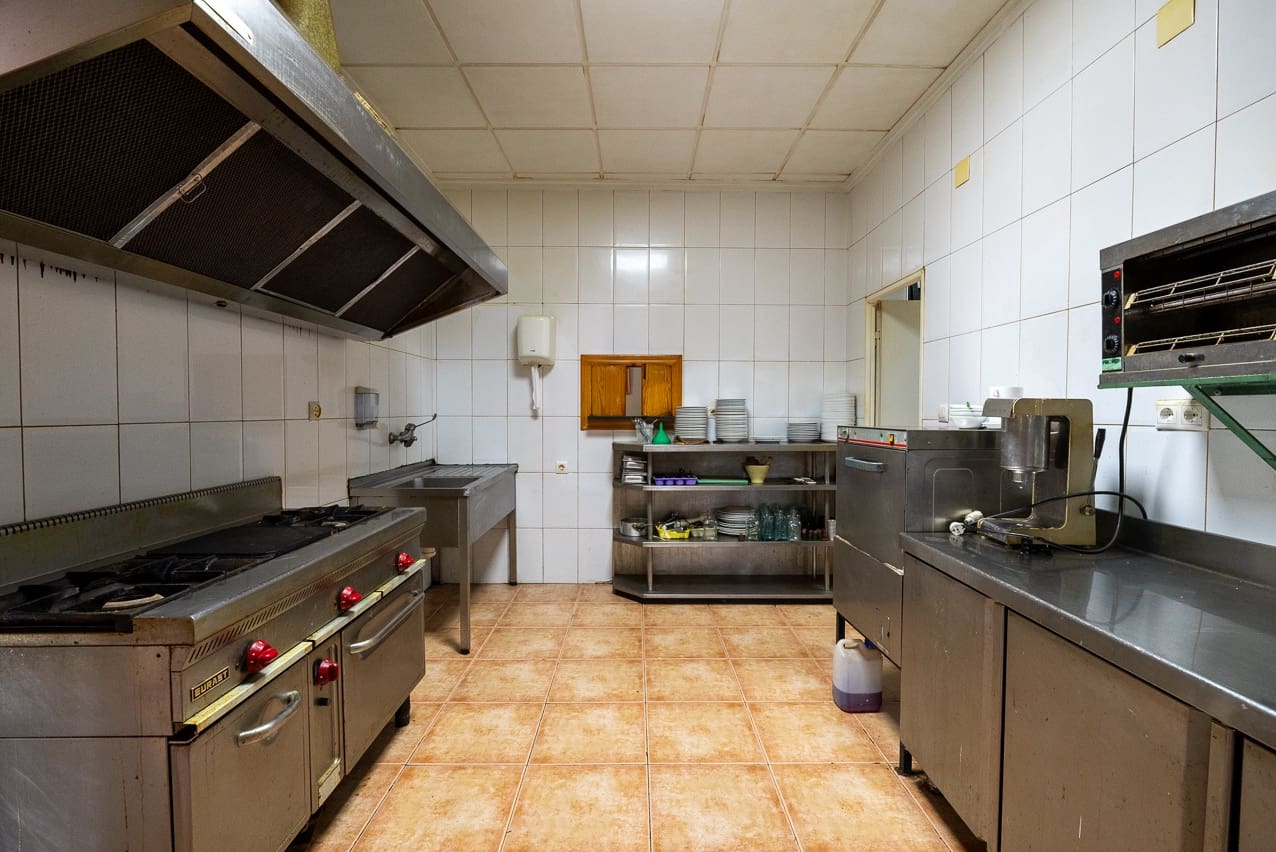 Restaurant/Bar til salg i Abanilla med swimmingpool - € 249.950 (Ref: 7686468)