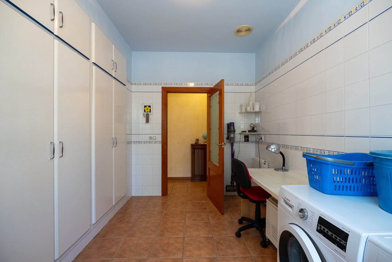 7 makuuhuone Huvila myytävänä paikassa Jumilla mukana uima-altaan - 550 000 € (Ref: 7701927)