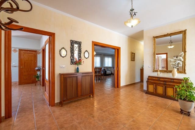 7 Zimmer Villa zu verkaufen in Jumilla mit Pool - 550.000 € (Ref: 7701927)