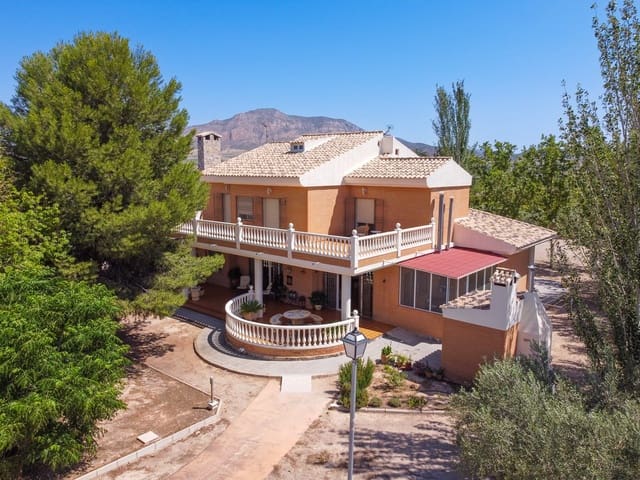 7 Zimmer Villa zu verkaufen in Jumilla mit Pool - 550.000 € (Ref: 7701927)