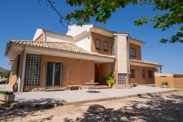 7 Zimmer Villa zu verkaufen in Jumilla mit Pool - 550.000 € (Ref: 7701927)