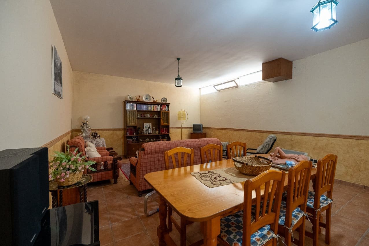 7 makuuhuone Huvila myytävänä paikassa Jumilla mukana uima-altaan - 550 000 € (Ref: 7701927)