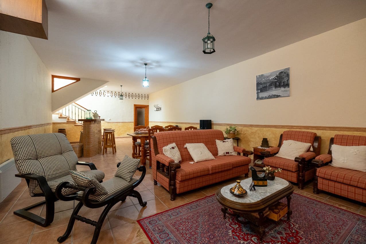 7 makuuhuone Huvila myytävänä paikassa Jumilla mukana uima-altaan - 550 000 € (Ref: 7701927)