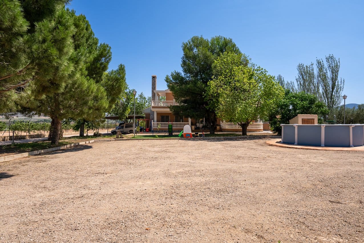 7 makuuhuone Huvila myytävänä paikassa Jumilla mukana uima-altaan - 550 000 € (Ref: 7701927)