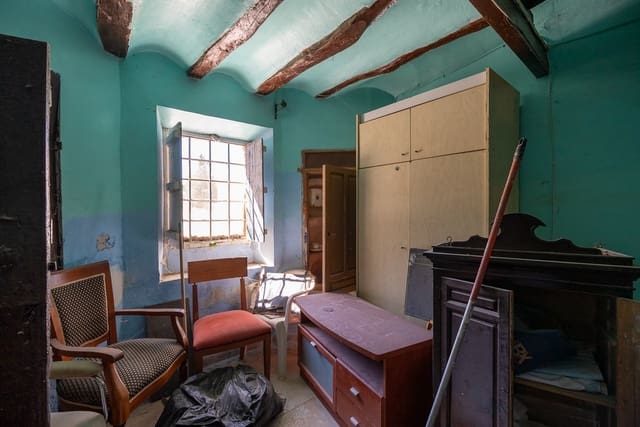 8 soverom Finca/Herregård til salgs i Yecla med svømmebasseng - € 99 000 (Ref: 7775549)