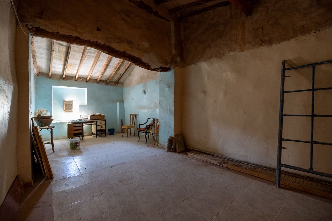 8 soverom Finca/Herregård til salgs i Yecla med svømmebasseng - € 99 000 (Ref: 7775549)