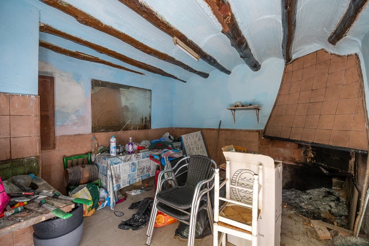 8 makuuhuone Maalaistalo myytävänä paikassa Yecla mukana uima-altaan - 99 000 € (Ref: 7775549)