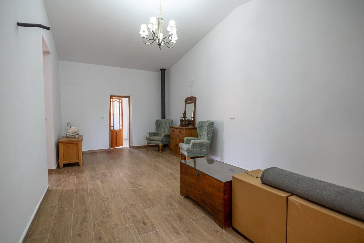6 bedroom Finca/Country House for sale in Pinoso with pool - € 299,950 (Ref: 7775550)