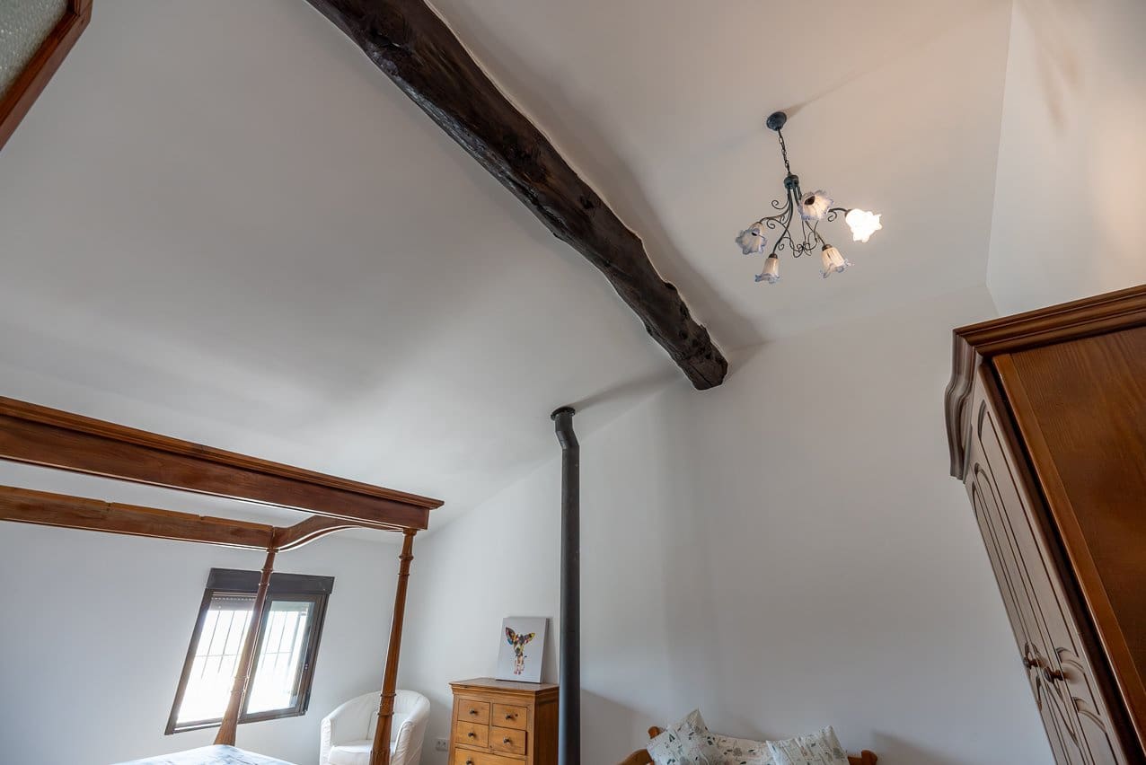 6 bedroom Finca/Country House for sale in Pinoso with pool - € 299,950 (Ref: 7775550)