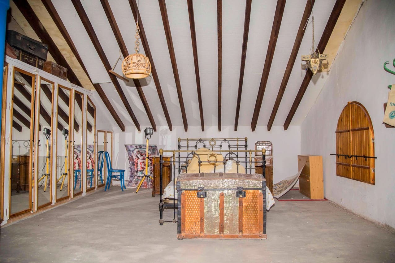 4 sypialnia Finka/Dom wiejski na sprzedaż w Yecla z basenem - 175 000 € (Ref: 7849926)