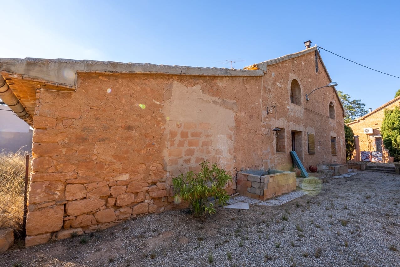 4 sypialnia Finka/Dom wiejski na sprzedaż w Yecla z basenem - 175 000 € (Ref: 7849926)